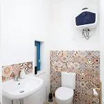 Chic, Stylish Traditional Townhouse With Terrace -