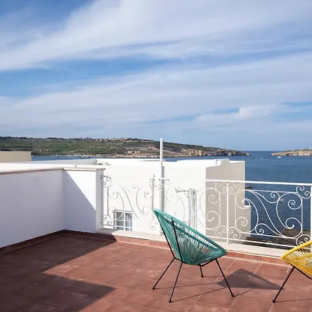 Holiday home Chic, Stylish Traditional Townhouse With Terrace -