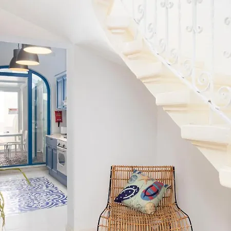 度假居 Chic, Stylish Traditional Townhouse With Terrace - 圣保罗湾城