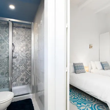 Chic, Stylish Traditional Townhouse With Terrace - * 圣保罗湾城
