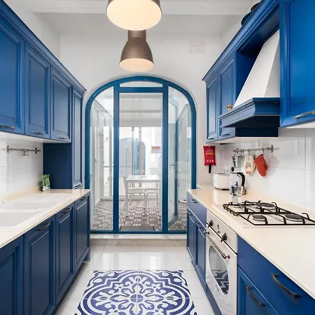 度假居 Chic, Stylish Traditional Townhouse With Terrace - 圣保罗湾城