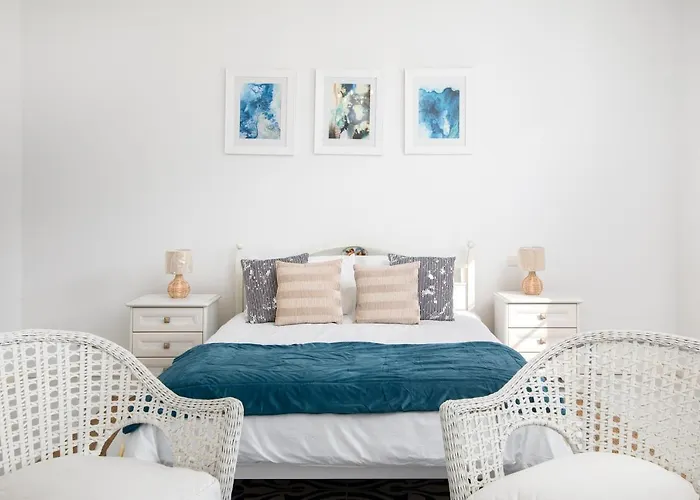 Chic, Stylish Traditional Townhouse With Terrace -