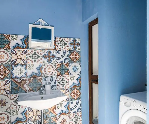 Semesterbostad Chic, Stylish Traditional Townhouse With Terrace - St. Paul's Bay